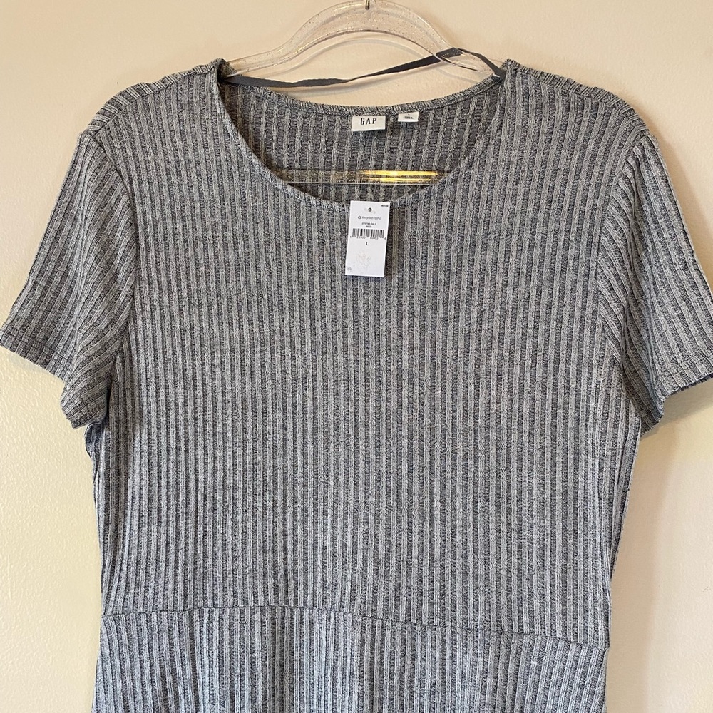 NWT Gap Short Sleeve Gray Dress - Picture 9 of 11